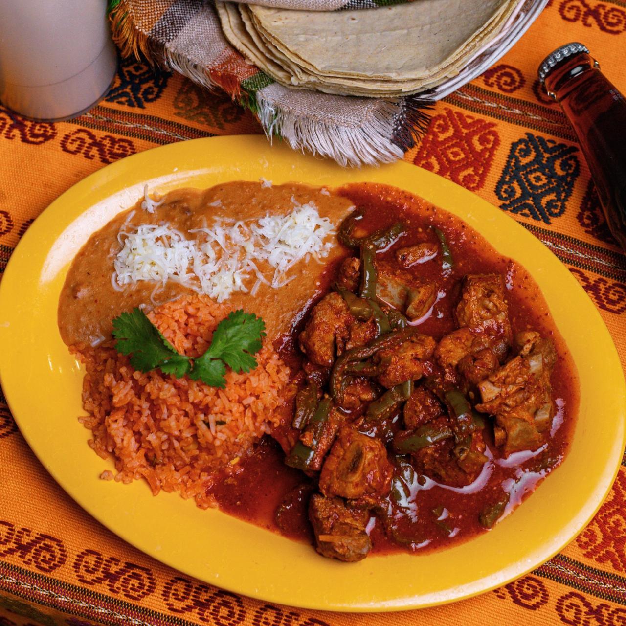 Guisado de Pollo en La Cabaña de la Plazuela